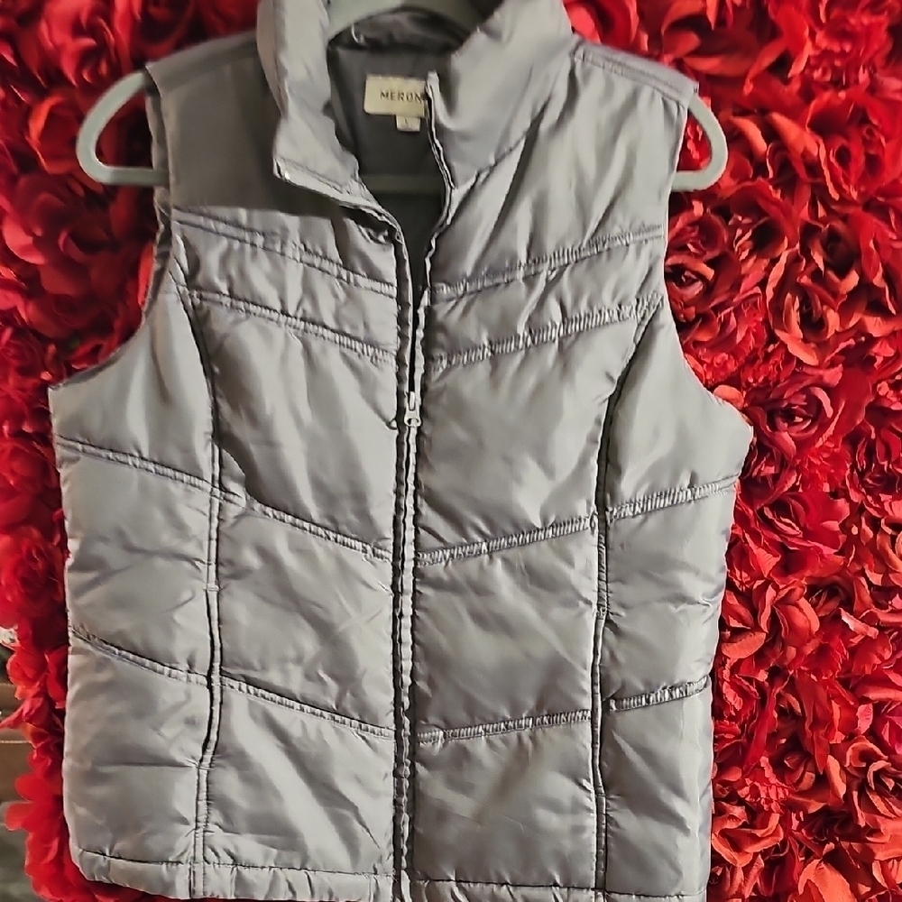 Merona Women's Gray Quilted Puffer Vest Size Large